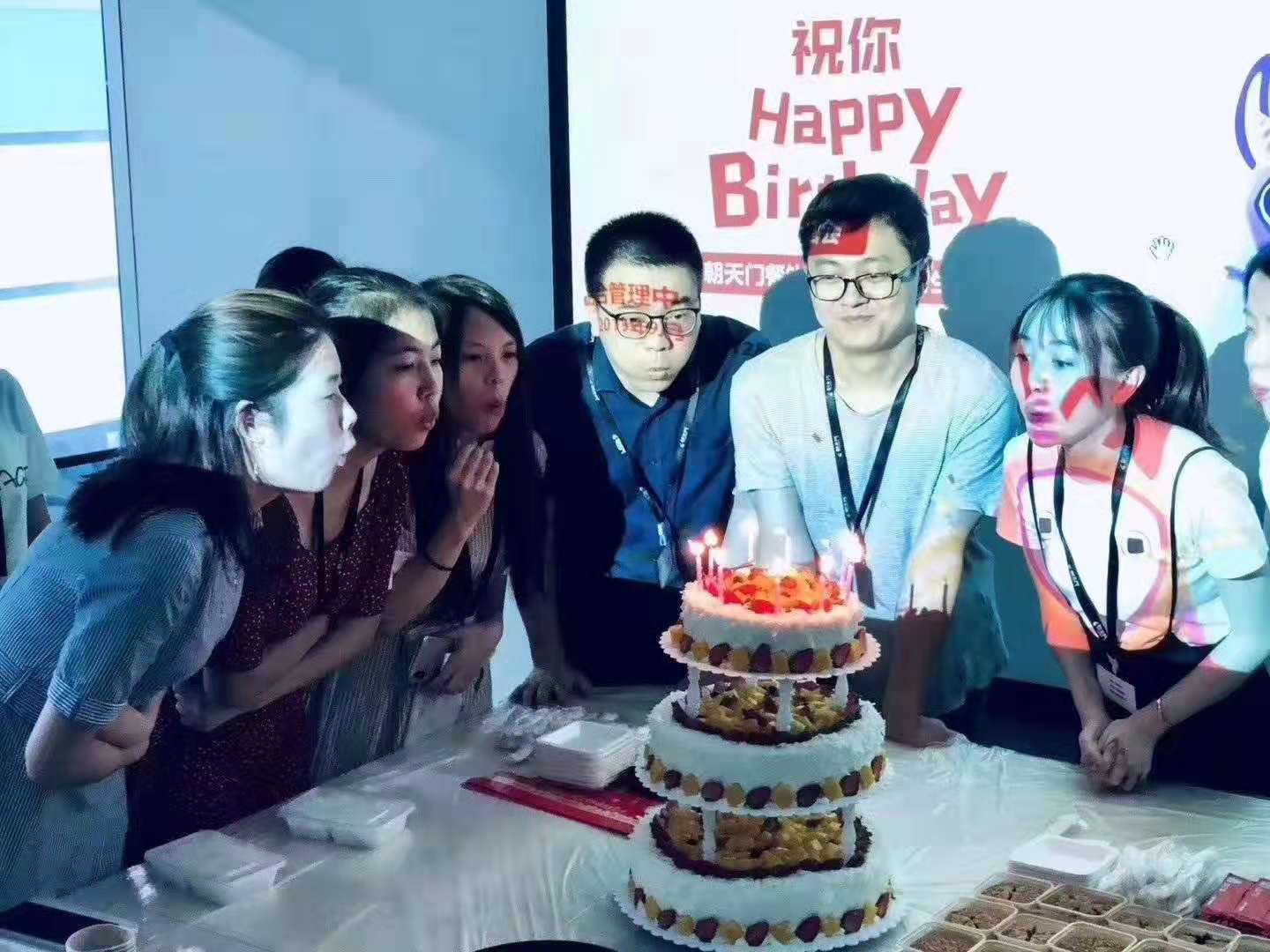 九月生日會遇上中秋宴，雙倍關懷雙倍幸福！