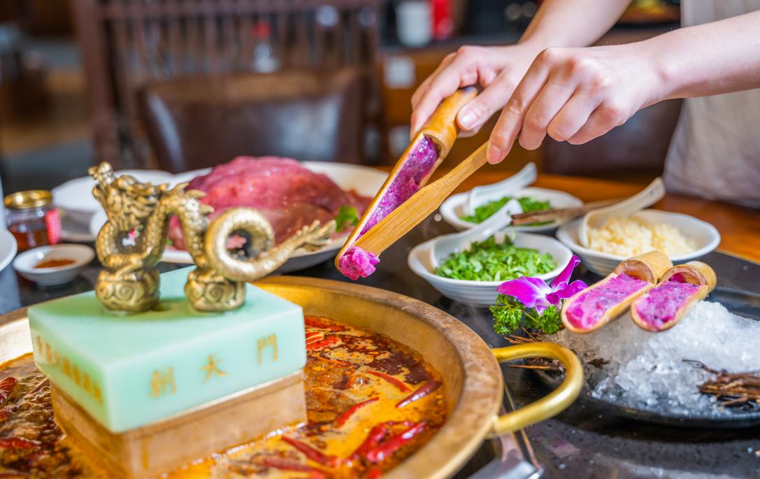 重慶火鍋，經(jīng)典菜品，加盟店必備！