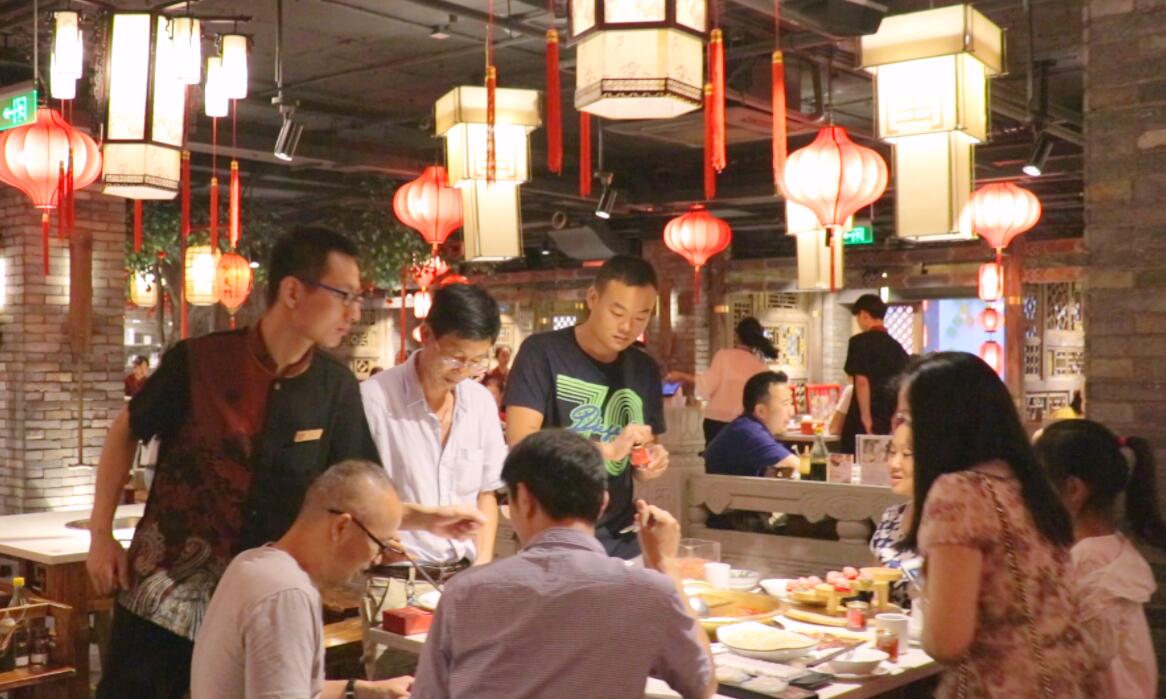 為什么社區(qū)咖啡館，在餐飲火鍋界快速崛起？