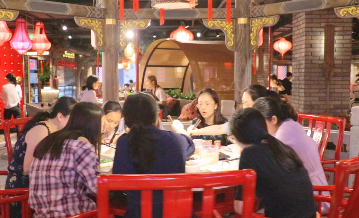 在深圳，開(kāi)重慶火鍋店，可行嗎？